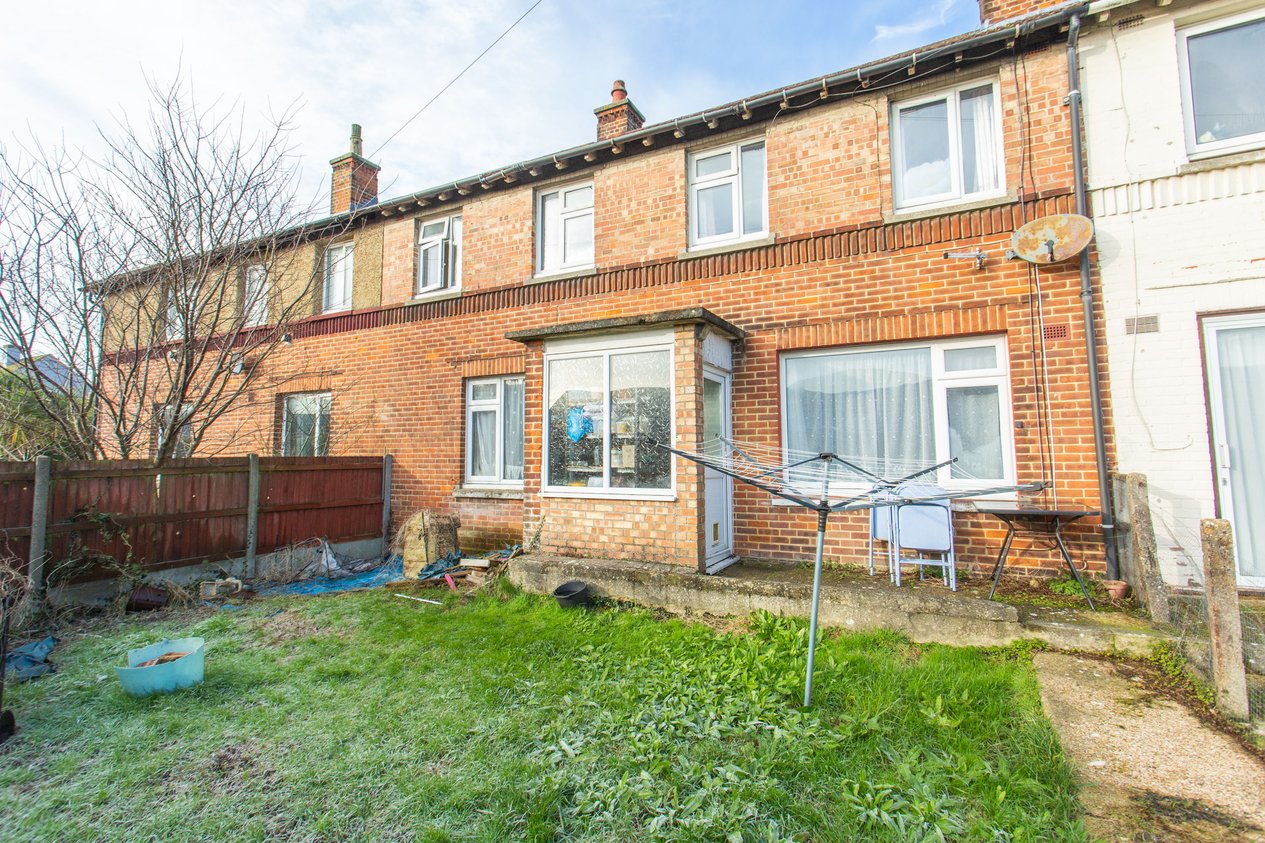 Properties For Sale in Chaucer Crescent Dover