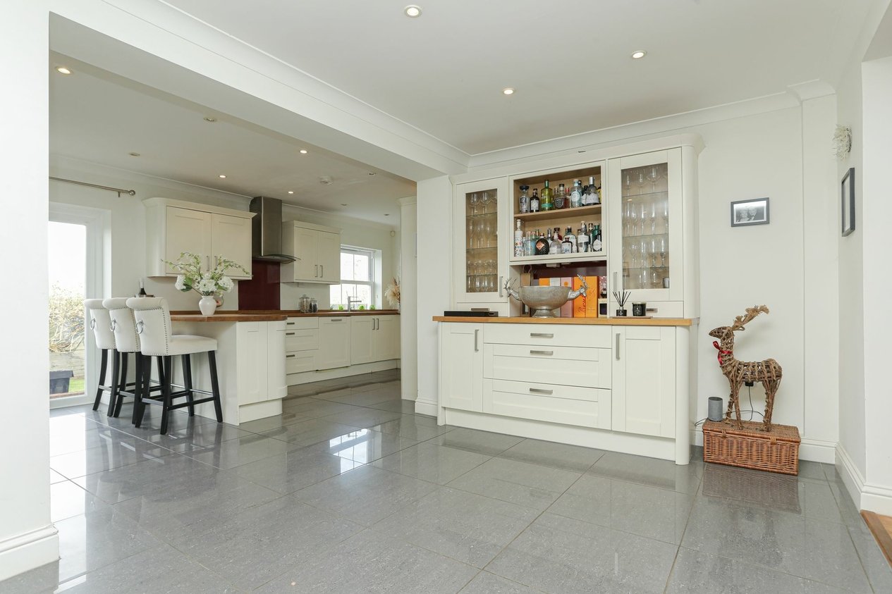 Properties For Sale in Cheeseman's Green Lane  Mersham