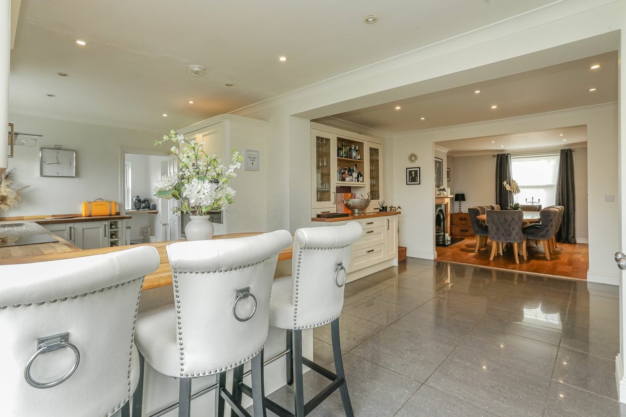 Properties For Sale in Cheeseman's Green Lane  Mersham