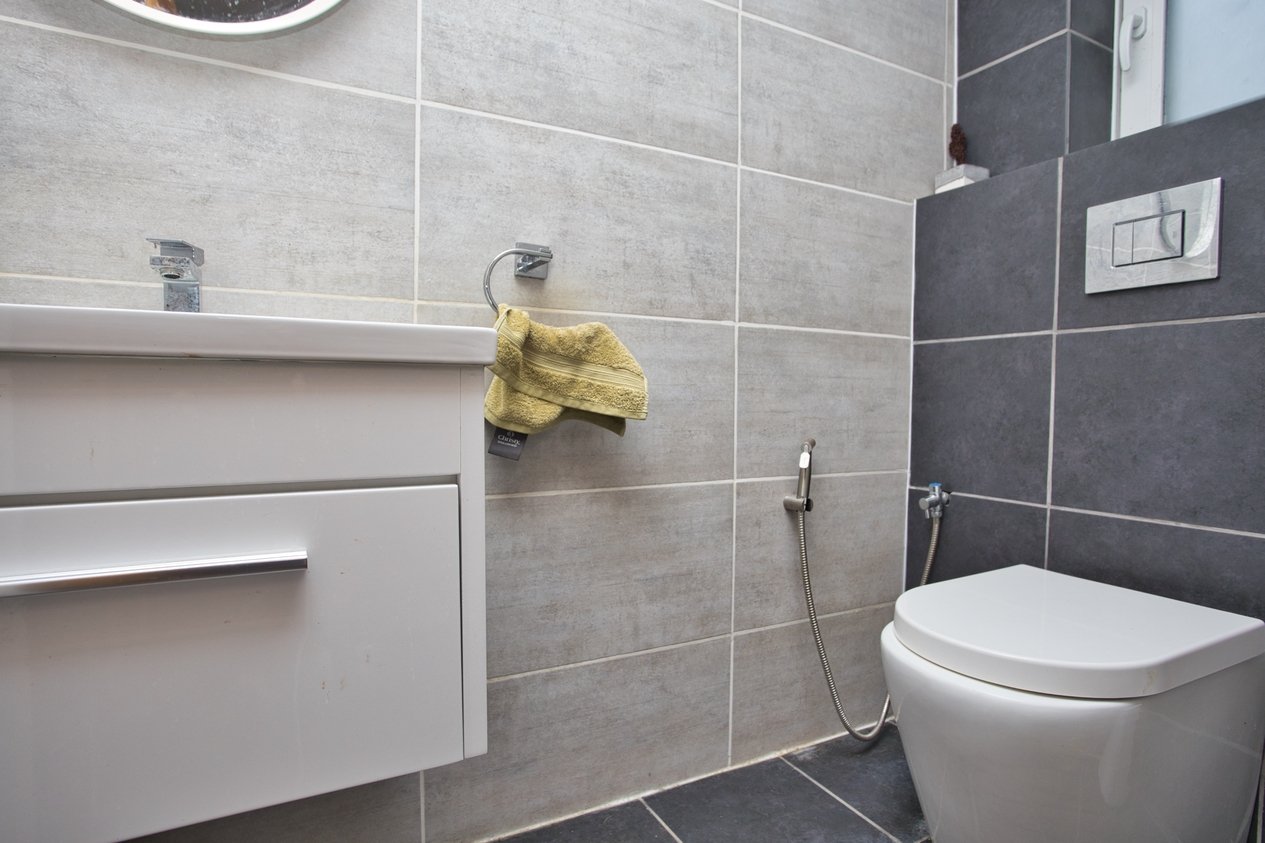 Properties Under Offer in Cheriton Road Folkestone