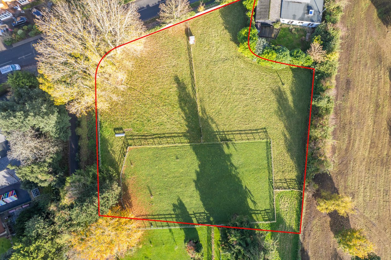 Properties Under Offer in Cherry Garden Lane Ash