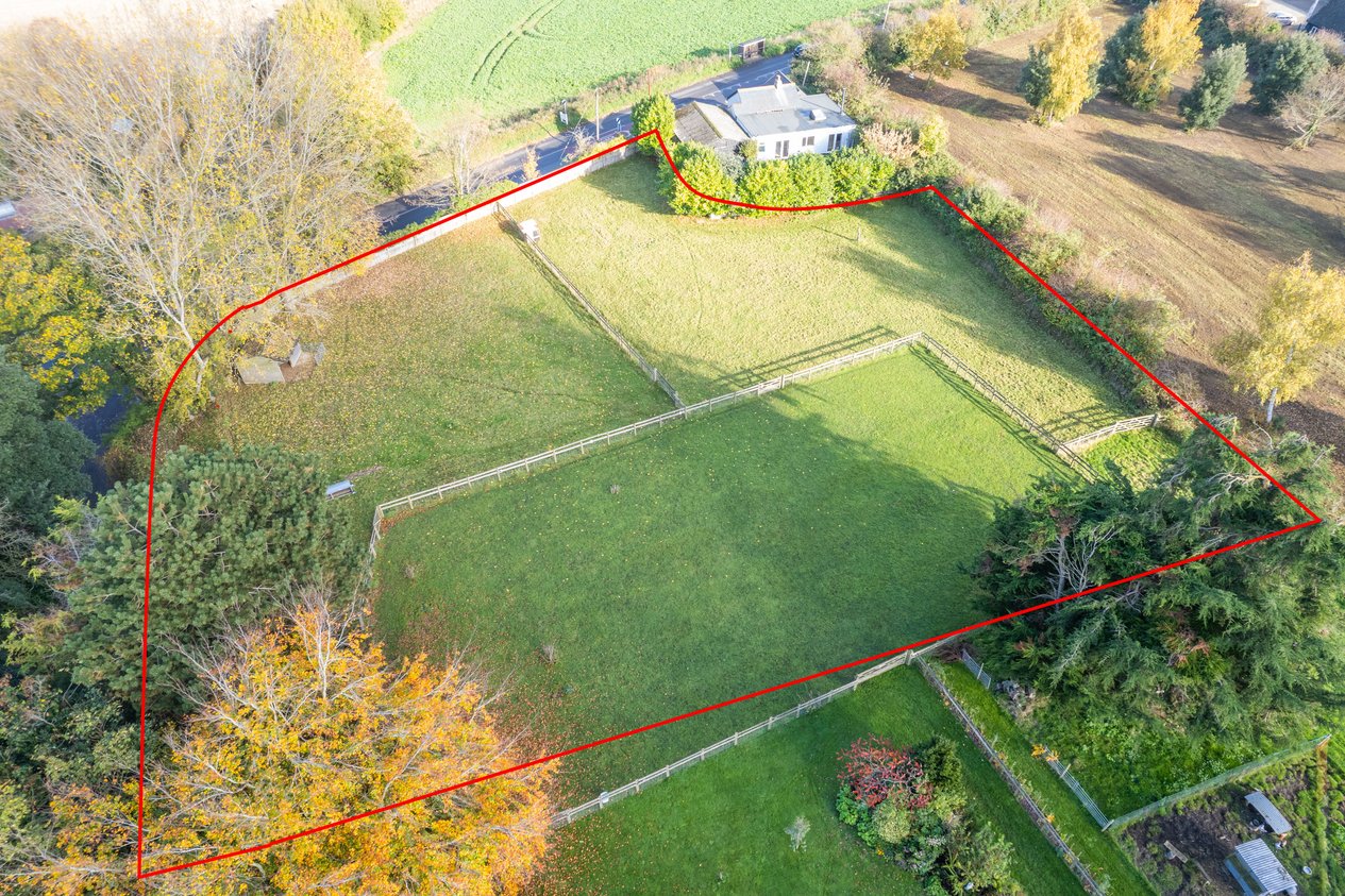 Properties Under Offer in Cherry Garden Lane Ash
