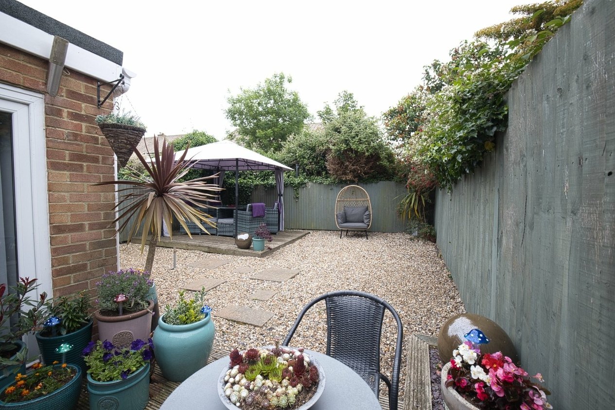 Properties Under Offer in Cherry Gardens Broadstairs