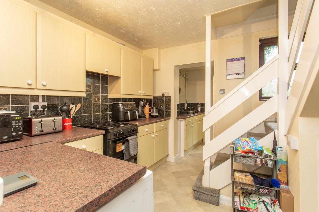Properties Sold Subject To Contract in Cherry Tree Avenue  Dover