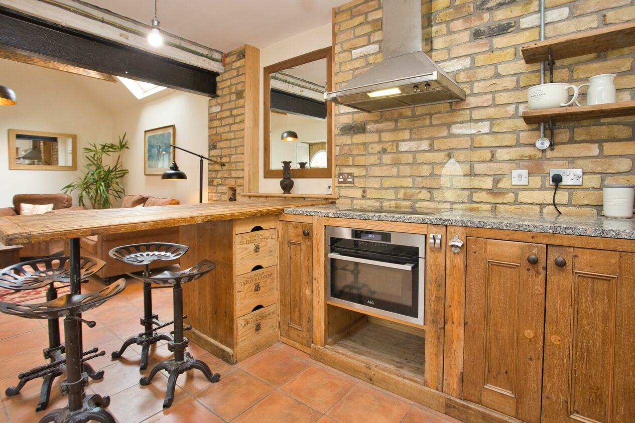 Properties For Sale in Cherry Tree Avenue  Dover