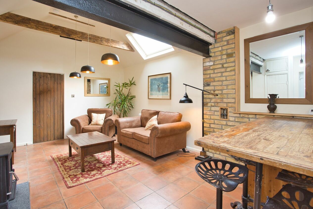 Properties For Sale in Cherry Tree Avenue  Dover