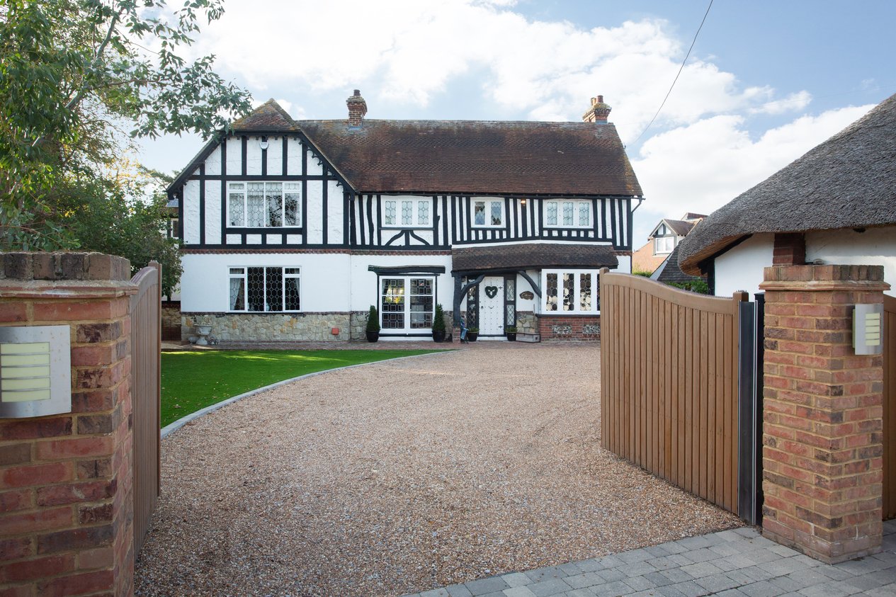 Properties For Sale in Chestfield Road Whitstable