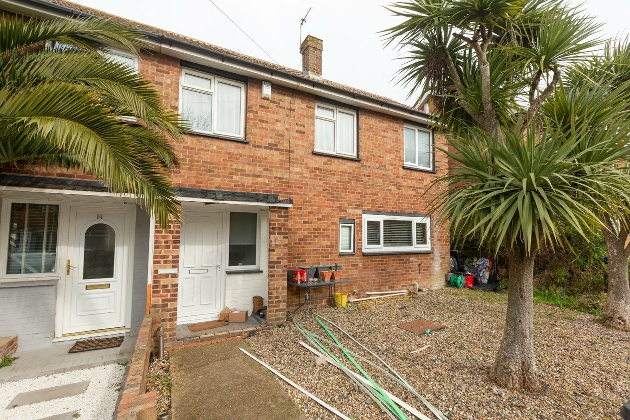 Properties Under Offer in Chilham Avenue Westgate-on-Sea