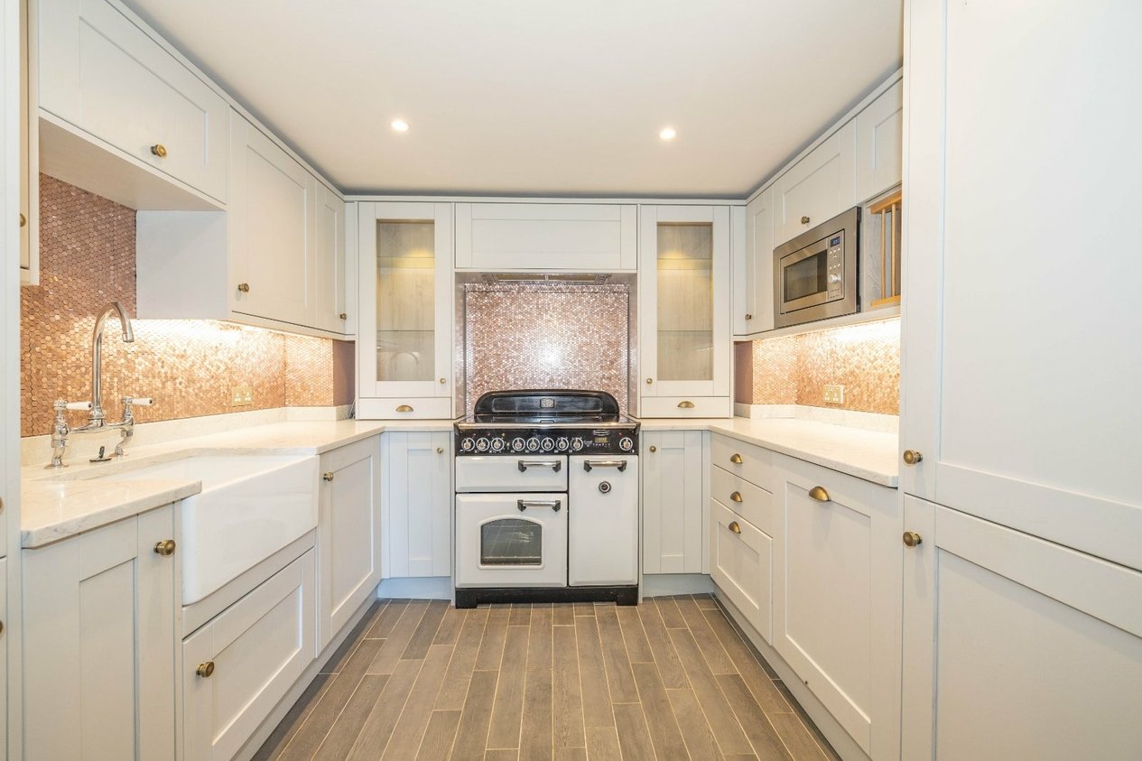 Properties For Sale in Chilham Castle Estate Chilham