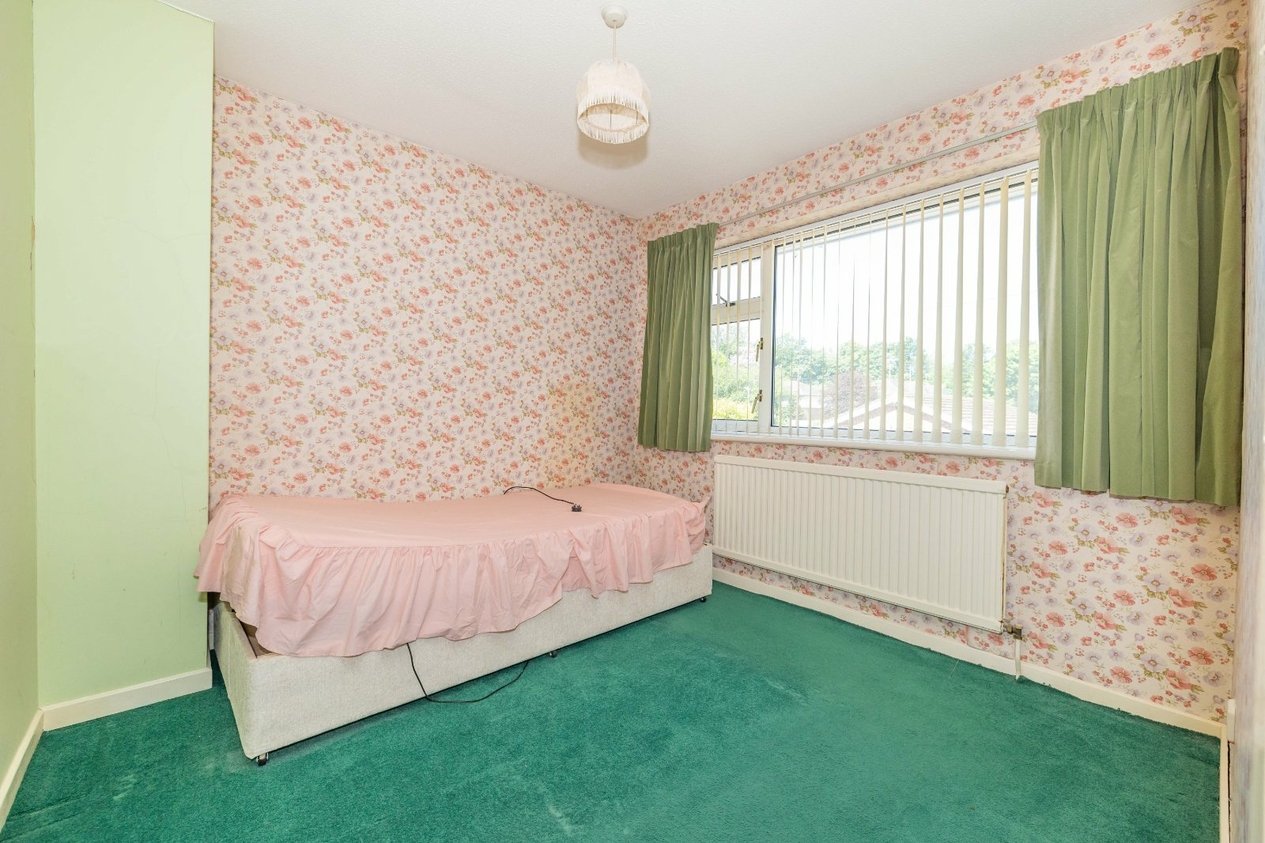 Properties For Sale in Chiltern End Ashford