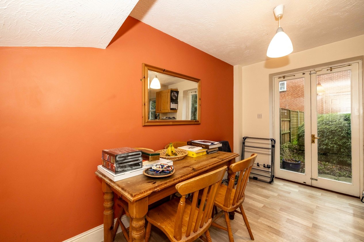 Properties Under Offer in Chineham Way Canterbury