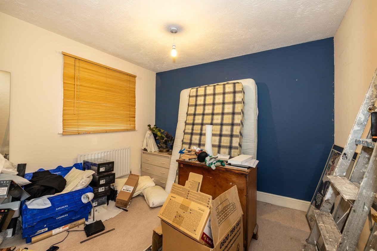 Properties Under Offer in Chineham Way Canterbury