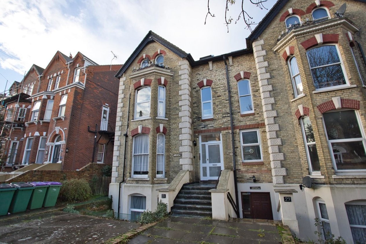 Properties Sold Subject To Contract in Christ Church Road 