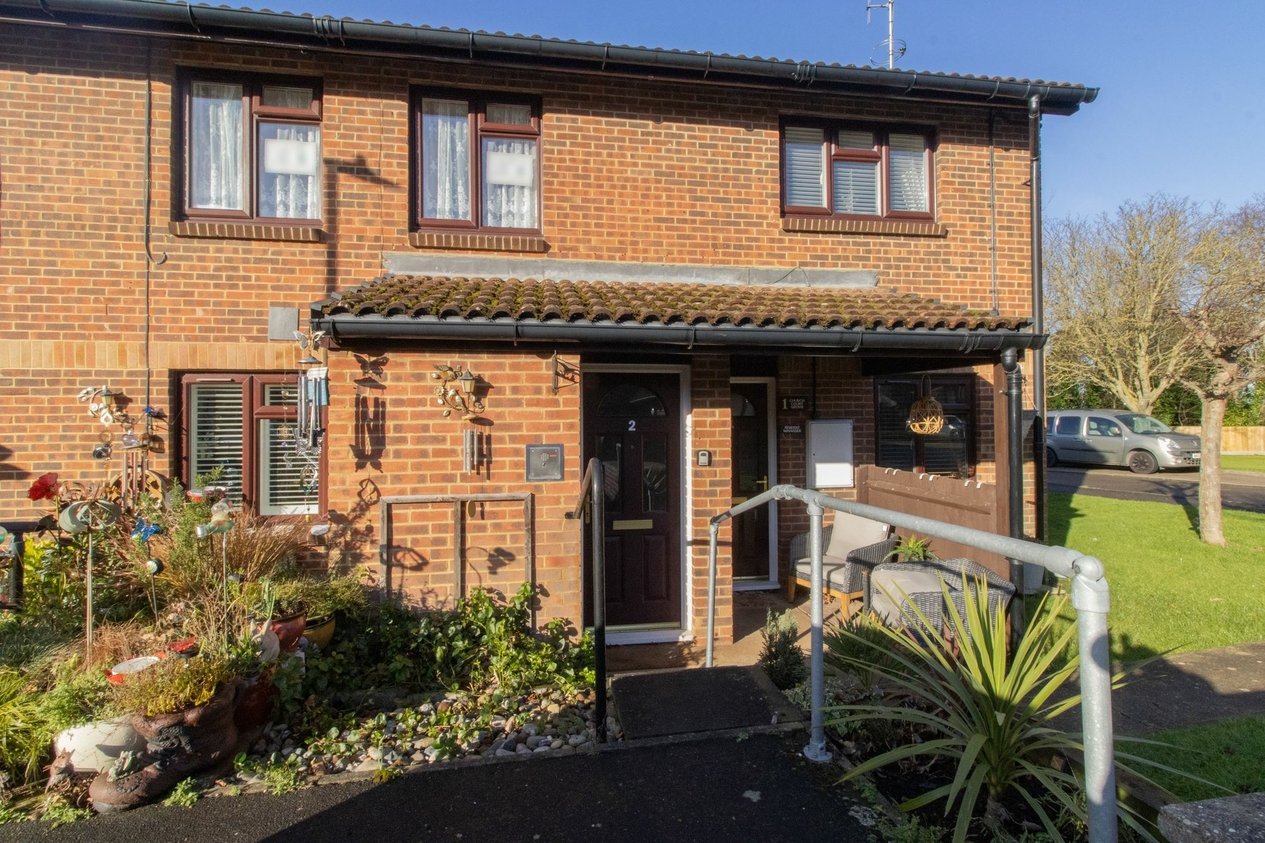Properties For Sale in Church Court Grove  Broadstairs