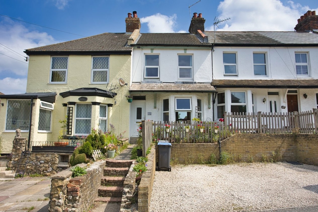 Properties For Sale in Church Hill Shepherdswell
