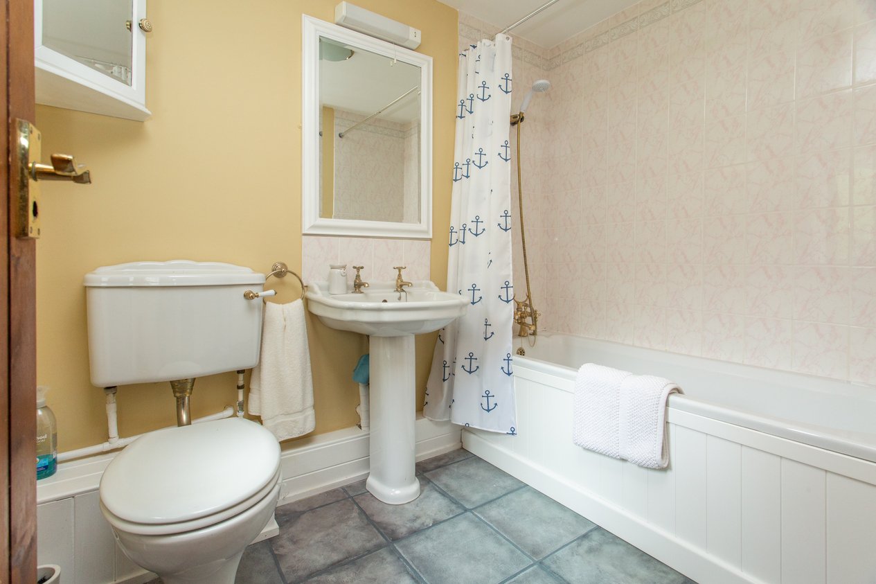 Properties For Sale in Church Lane Molash