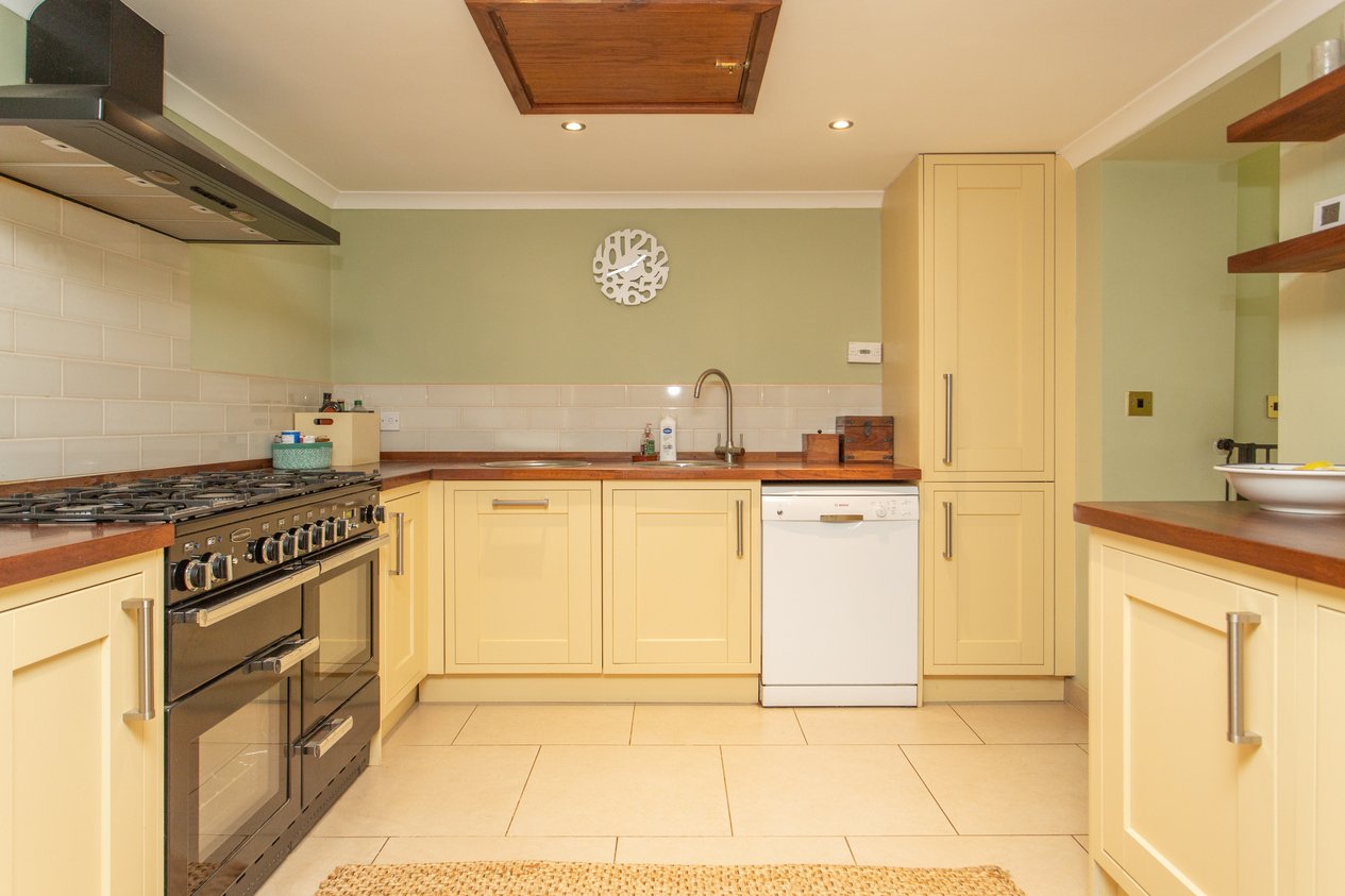 Properties For Sale in Church Lane Molash