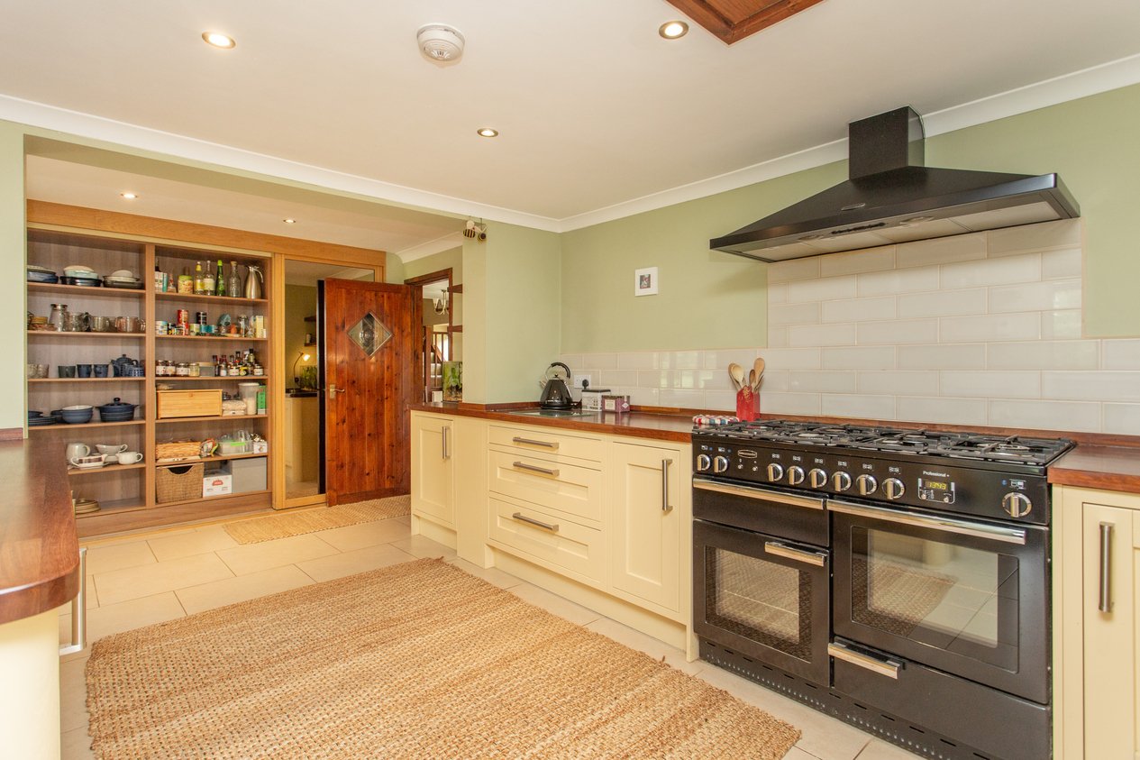 Properties For Sale in Church Lane Molash