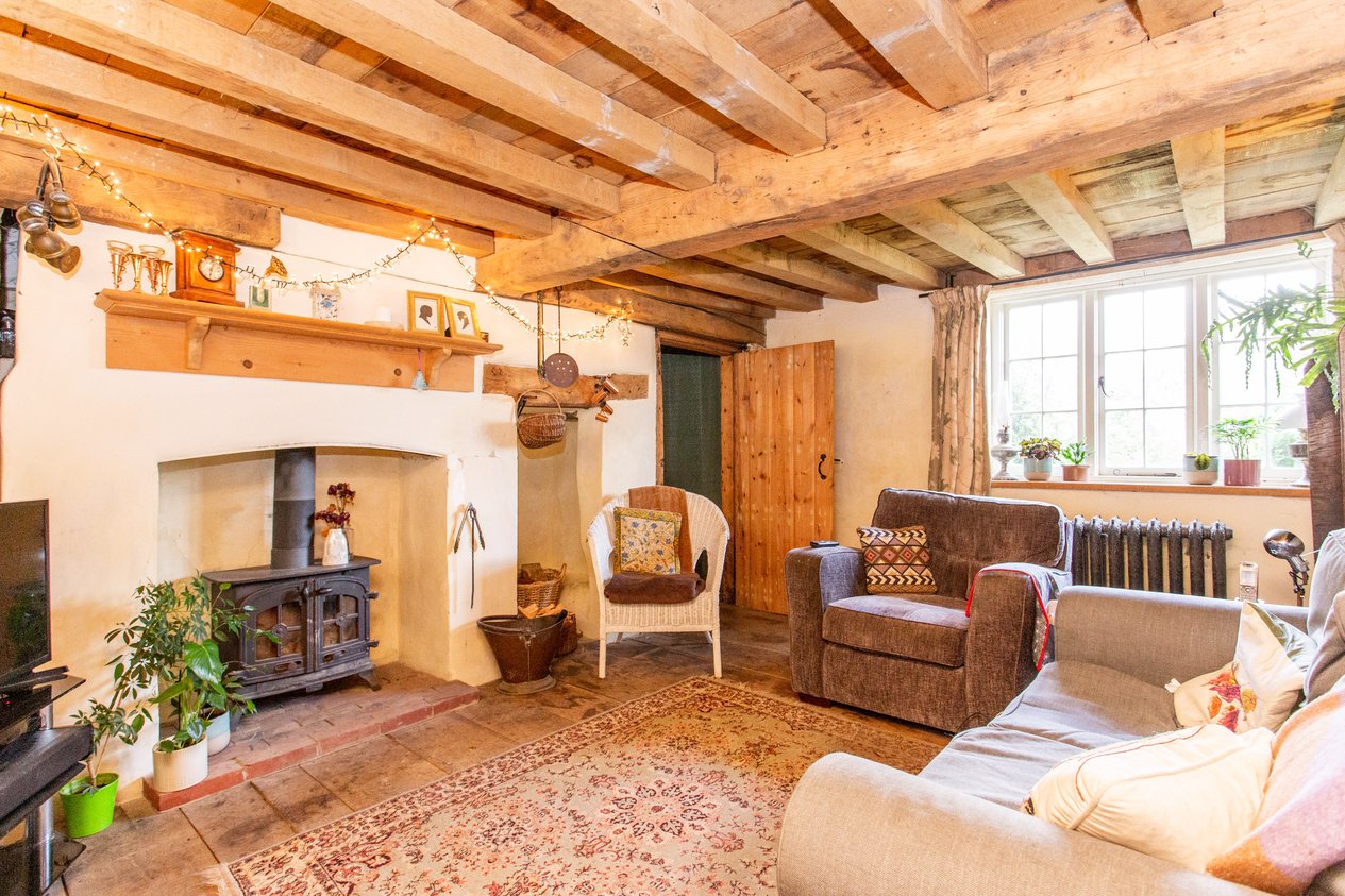 Properties Under Offer in Church Road Oare