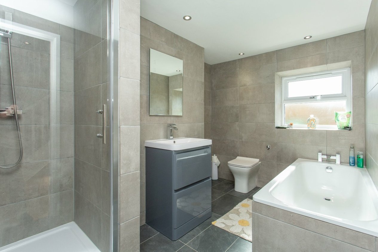 Properties Under Offer in Clarence Street Folkestone