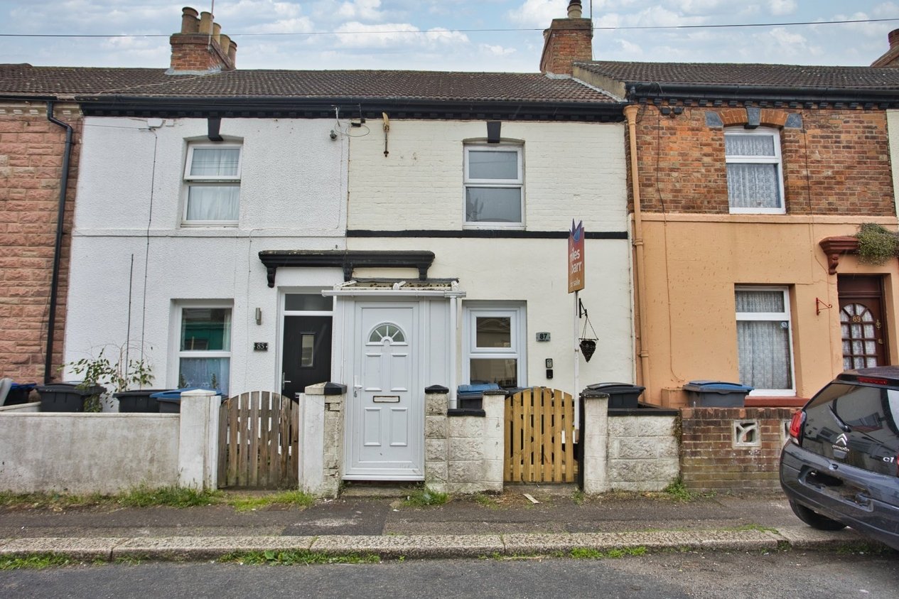 Properties For Sale in Clarendon Place Dover