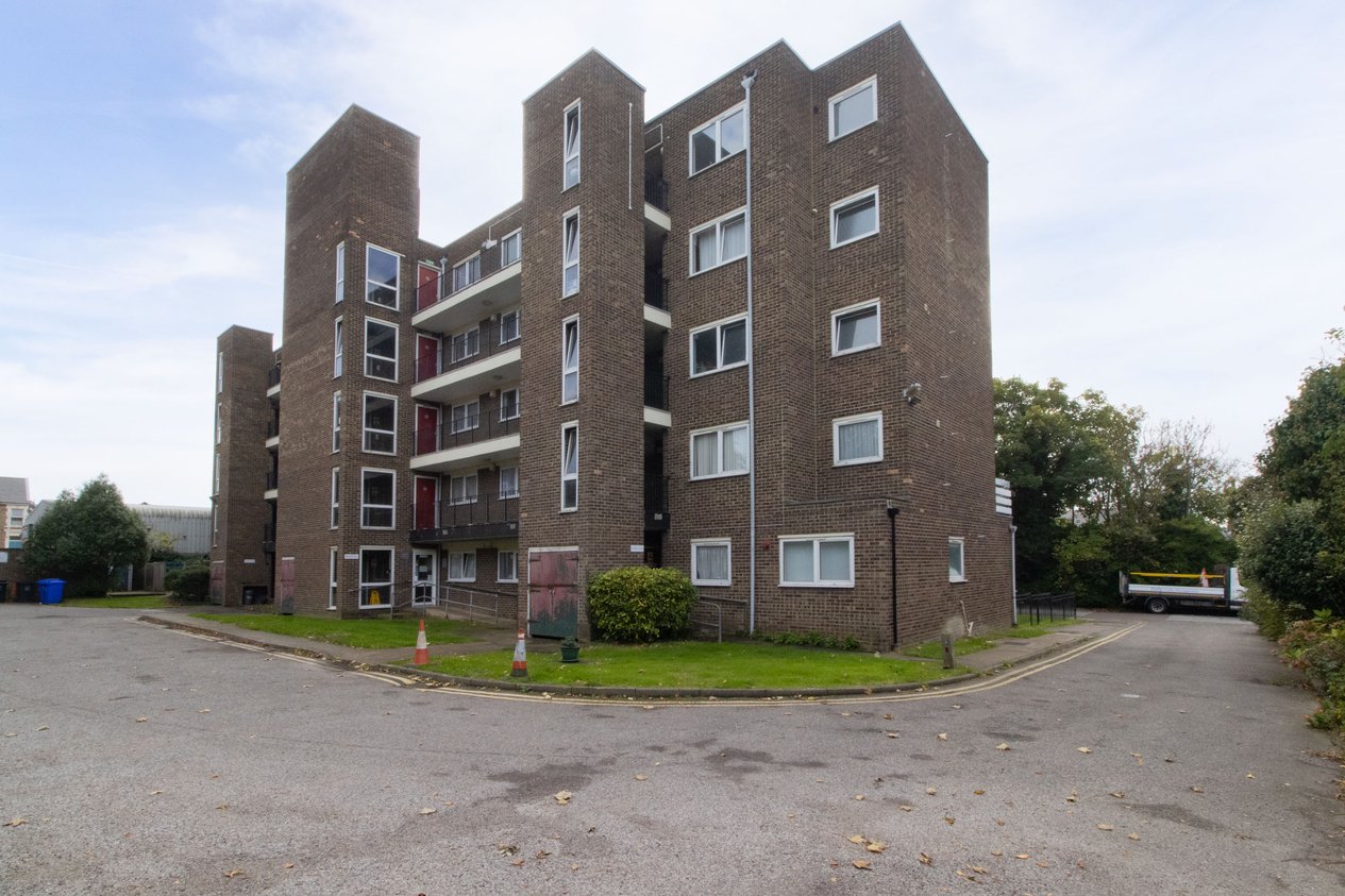 Properties For Sale in Clarendon Road Margate