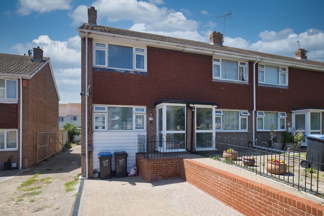 Properties Under Offer in Clements Road Ramsgate