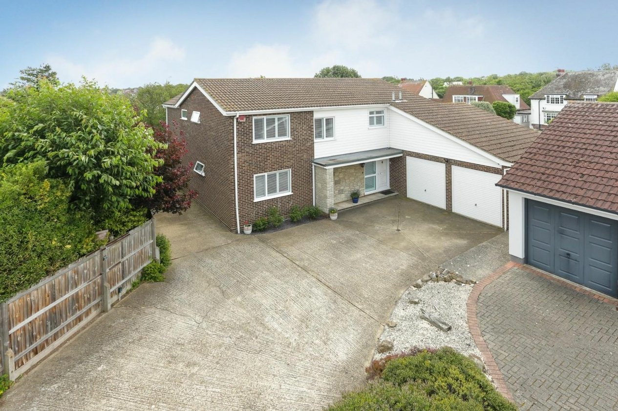 Properties For Sale in Cliff Field  Westgate-On-Sea