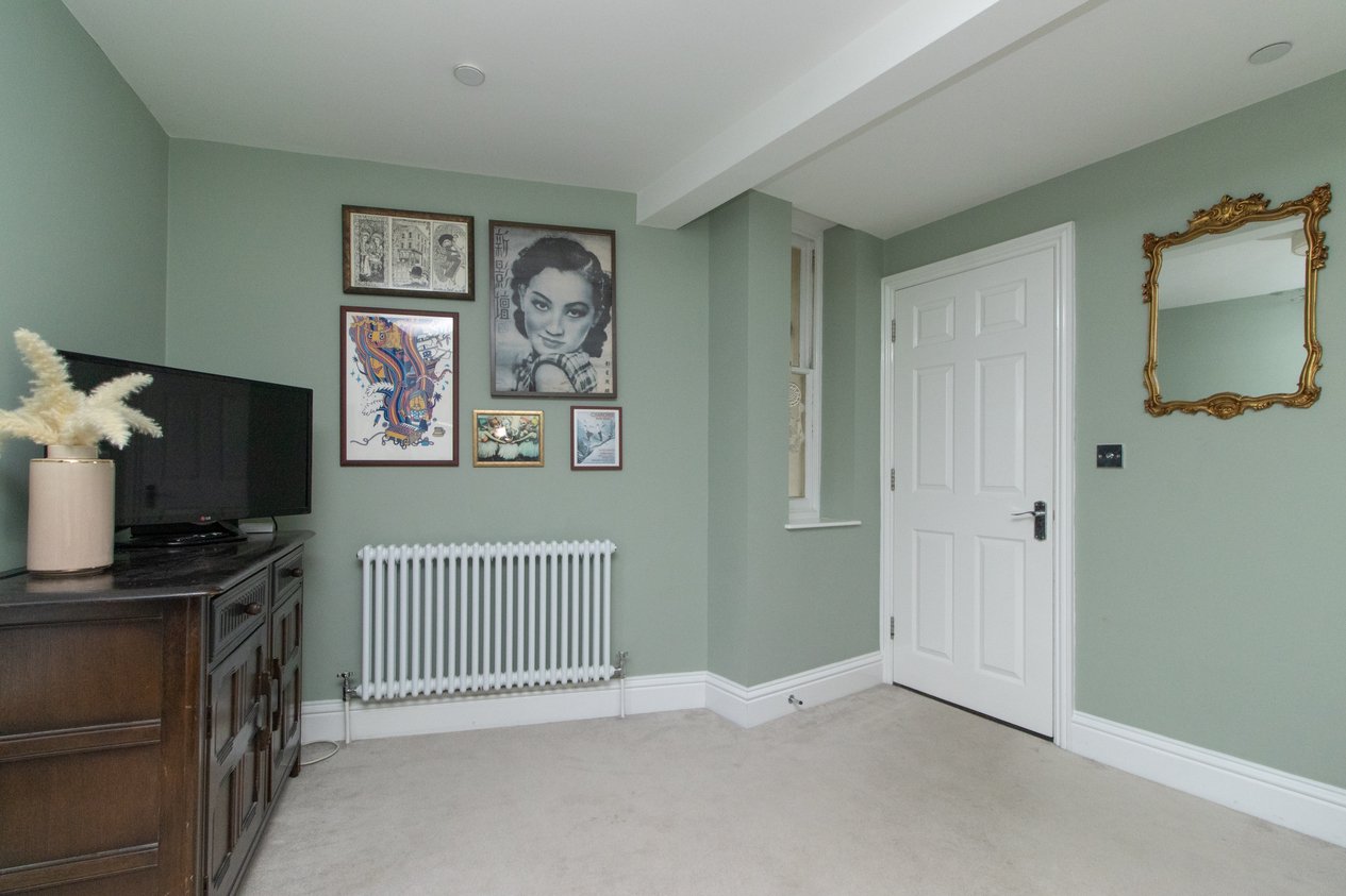 Properties Under Offer in Cliff Terrace Margate