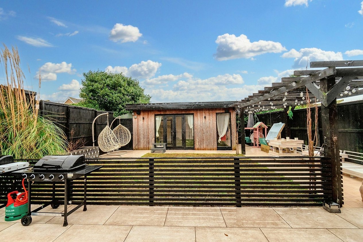 Properties For Sale in Cliff View Road  Cliffsend