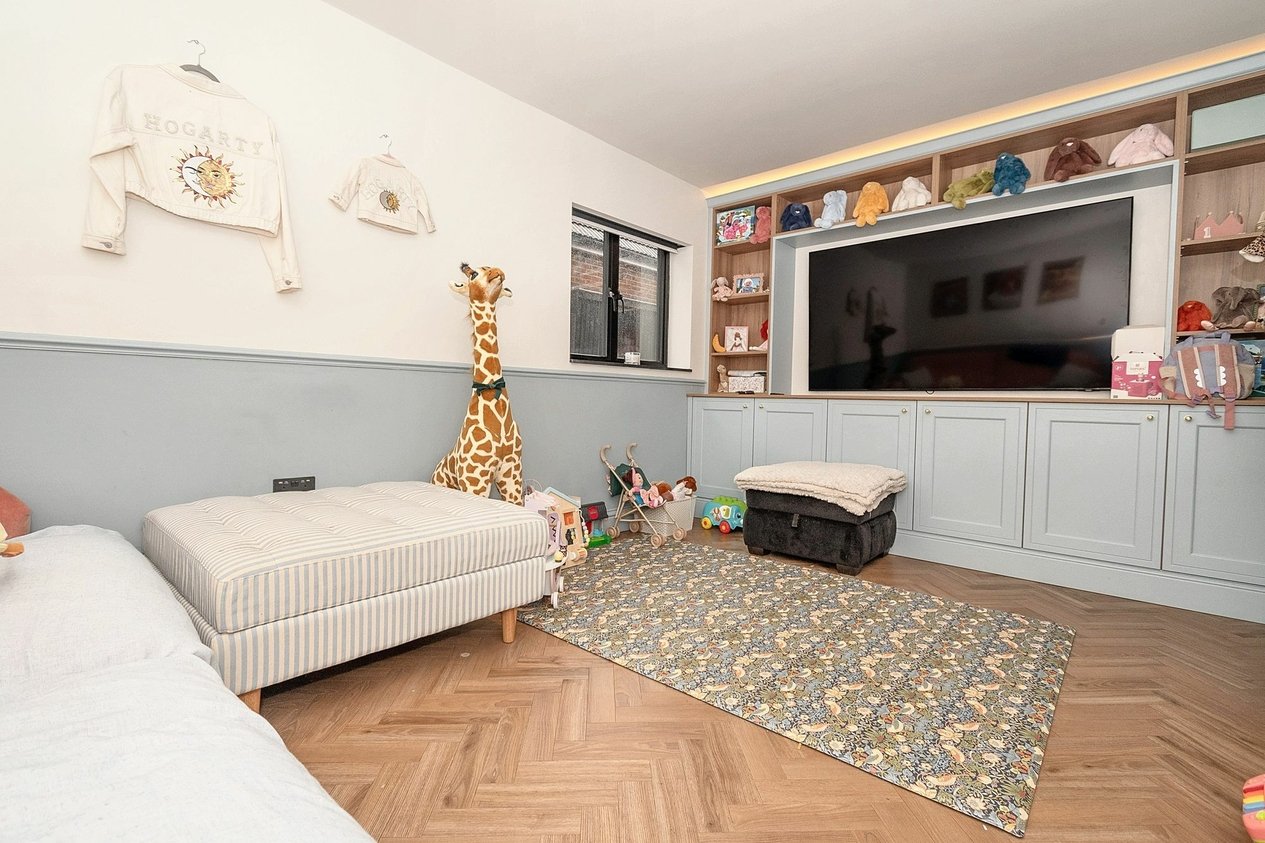 Properties For Sale in Cliff View Road  Cliffsend