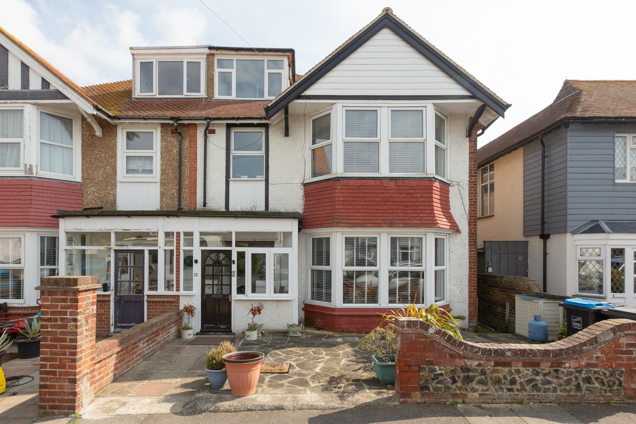 Properties Under Offer in Cliffe Avenue Margate