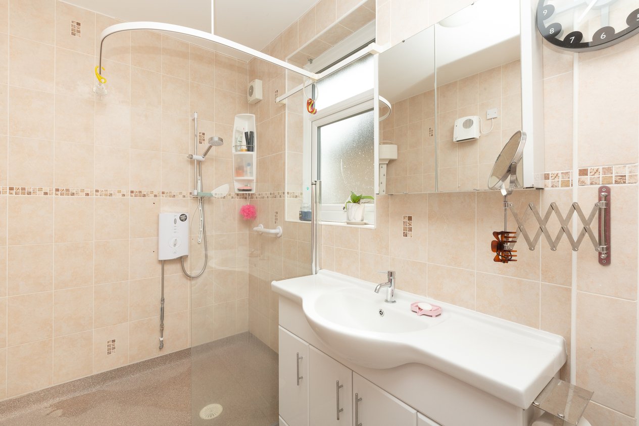 Properties Under Offer in Cliffe Avenue Margate