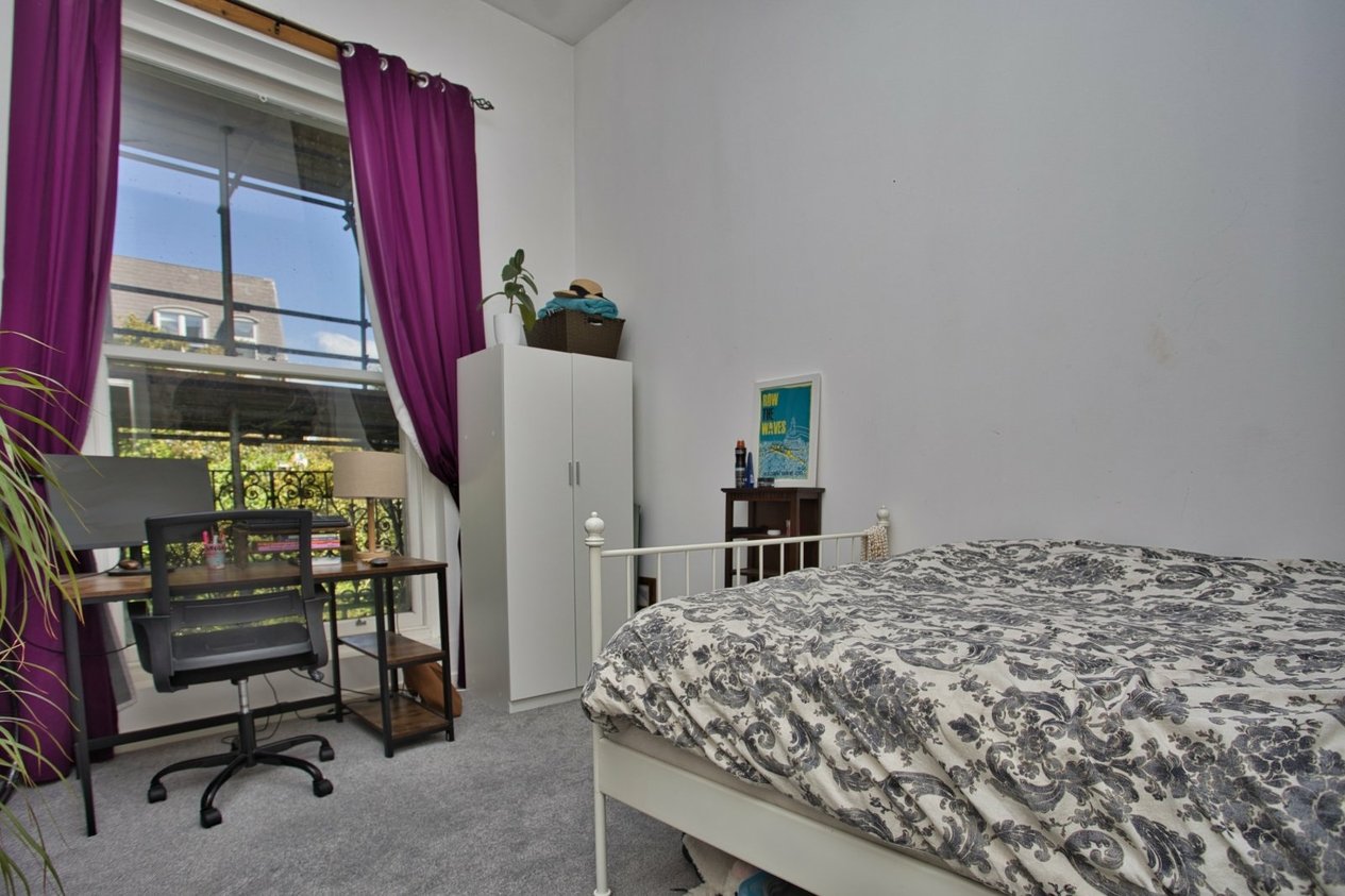 Properties Under Offer in Clifton Gardens Folkestone