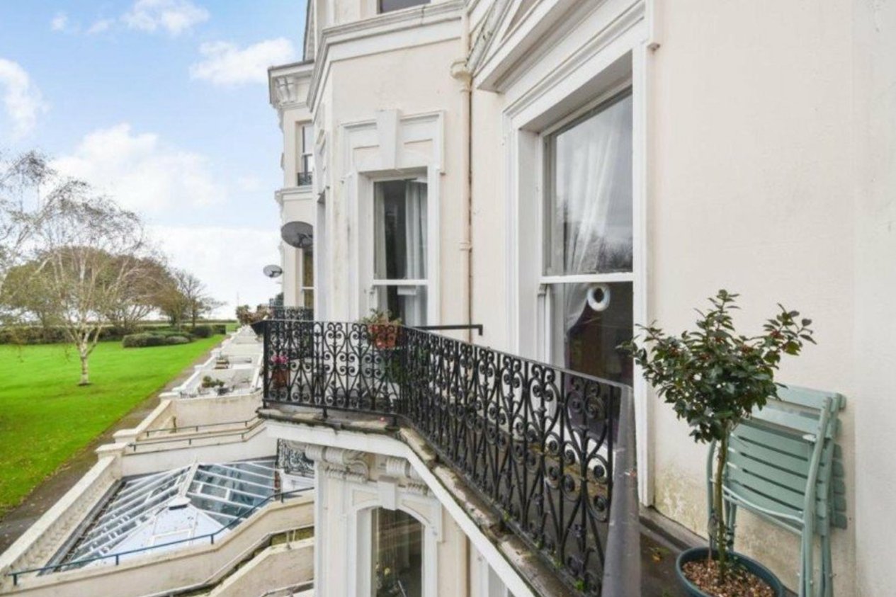 Properties Under Offer in Clifton Gardens Folkestone