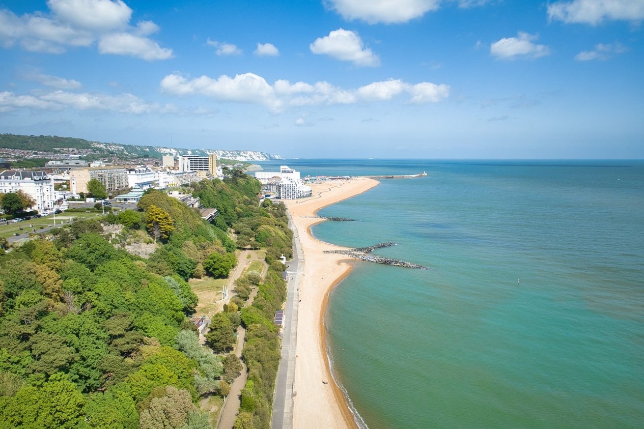 Properties Under Offer in Clifton Gardens Folkestone