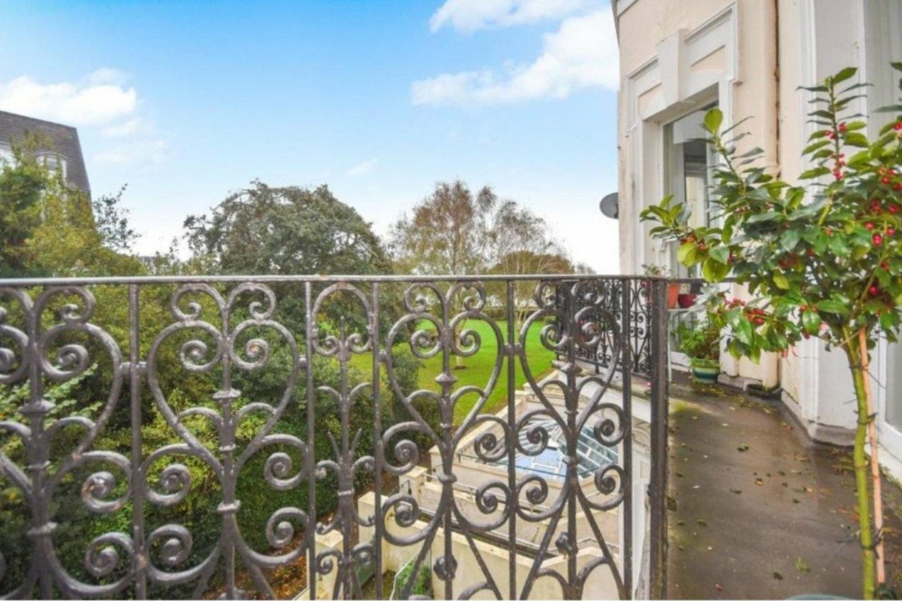 Properties Under Offer in Clifton Gardens Folkestone