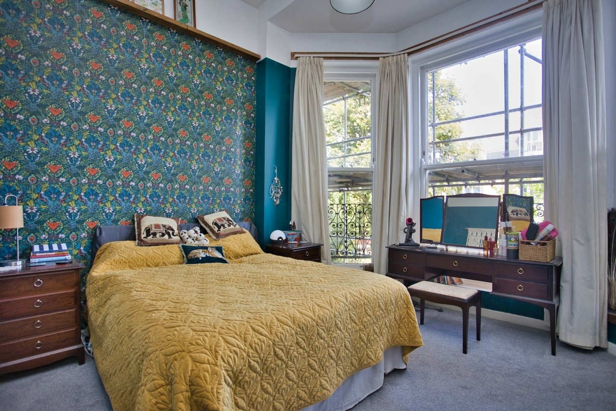 Properties Under Offer in Clifton Gardens Folkestone