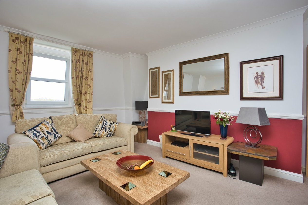 Properties For Sale in Clifton Gardens Folkestone