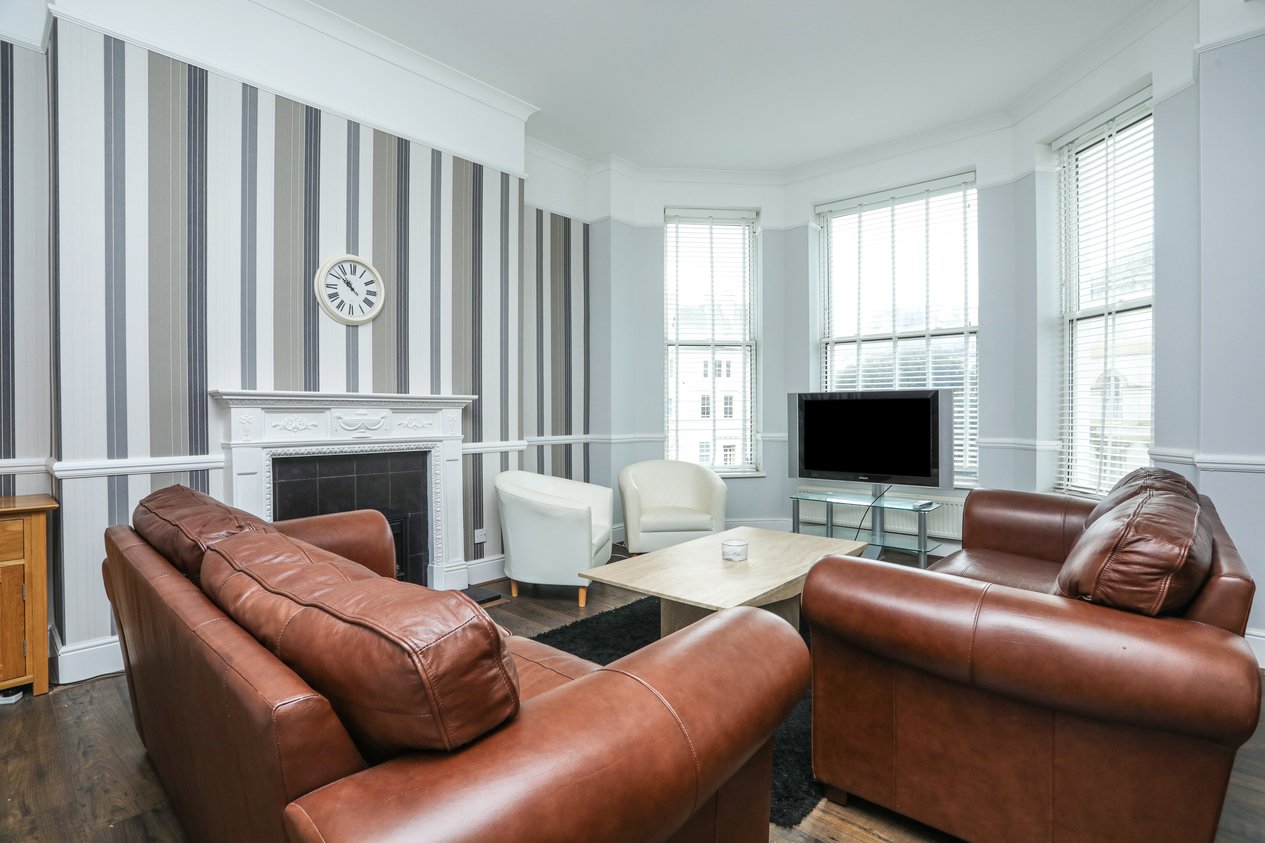 Properties For Sale in Clifton Gardens Folkestone