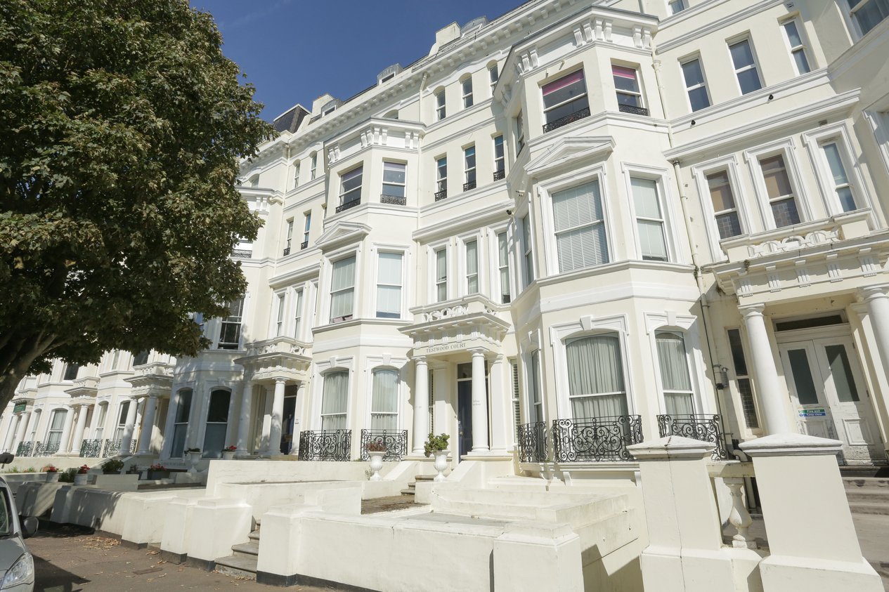 Properties For Sale in Clifton Gardens Folkestone