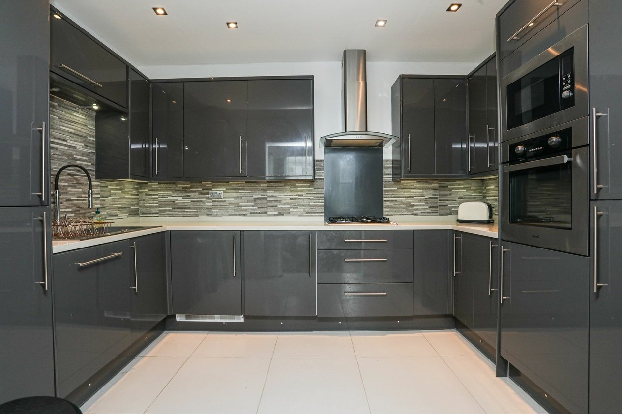 Properties Sold Subject To Contract in Clifton Gardens  Folkestone