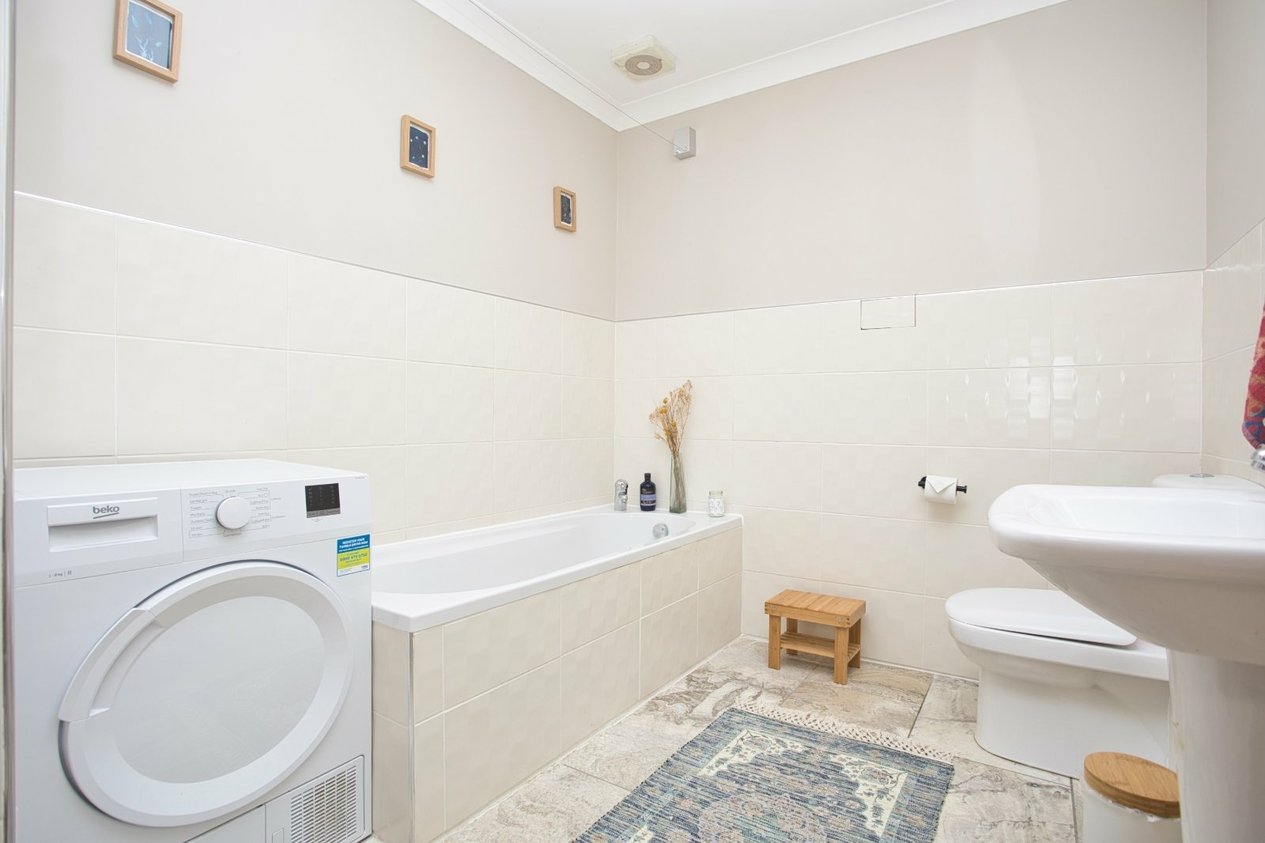 Properties Under Offer in Clifton Road Folkestone