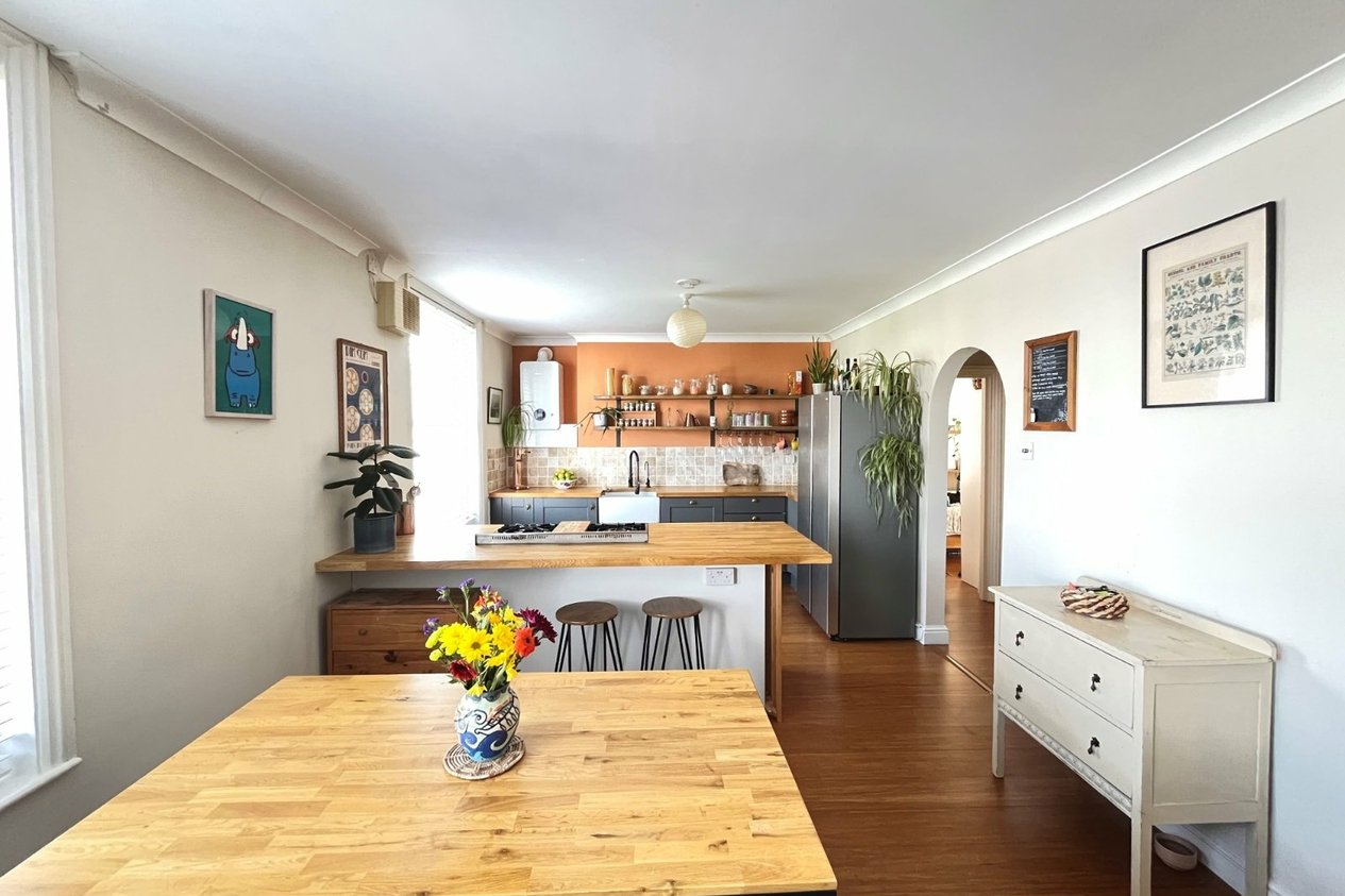 Properties Under Offer in Clifton Road Folkestone