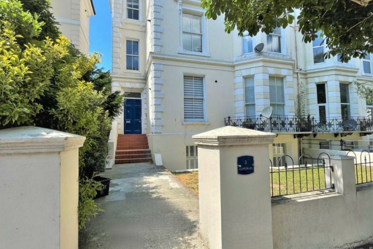 Properties Under Offer in Clifton Road Folkestone