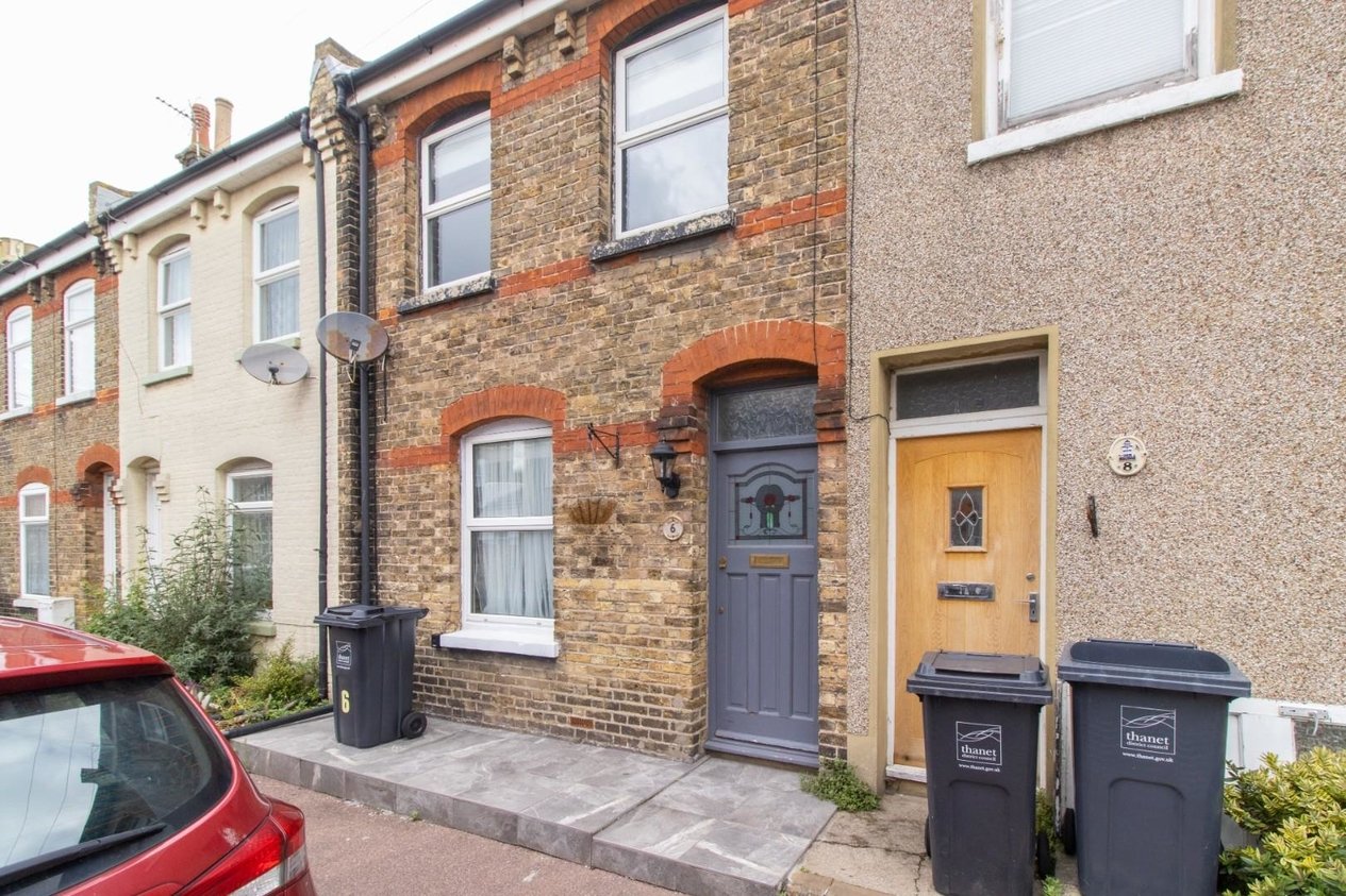 Properties For Sale in Clifton Road 