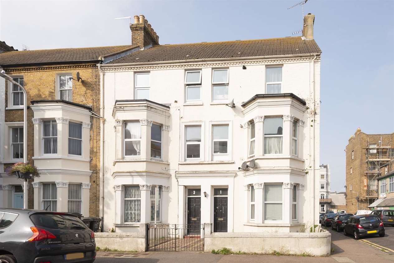 Properties For Sale in Gordon Road Cliftonville