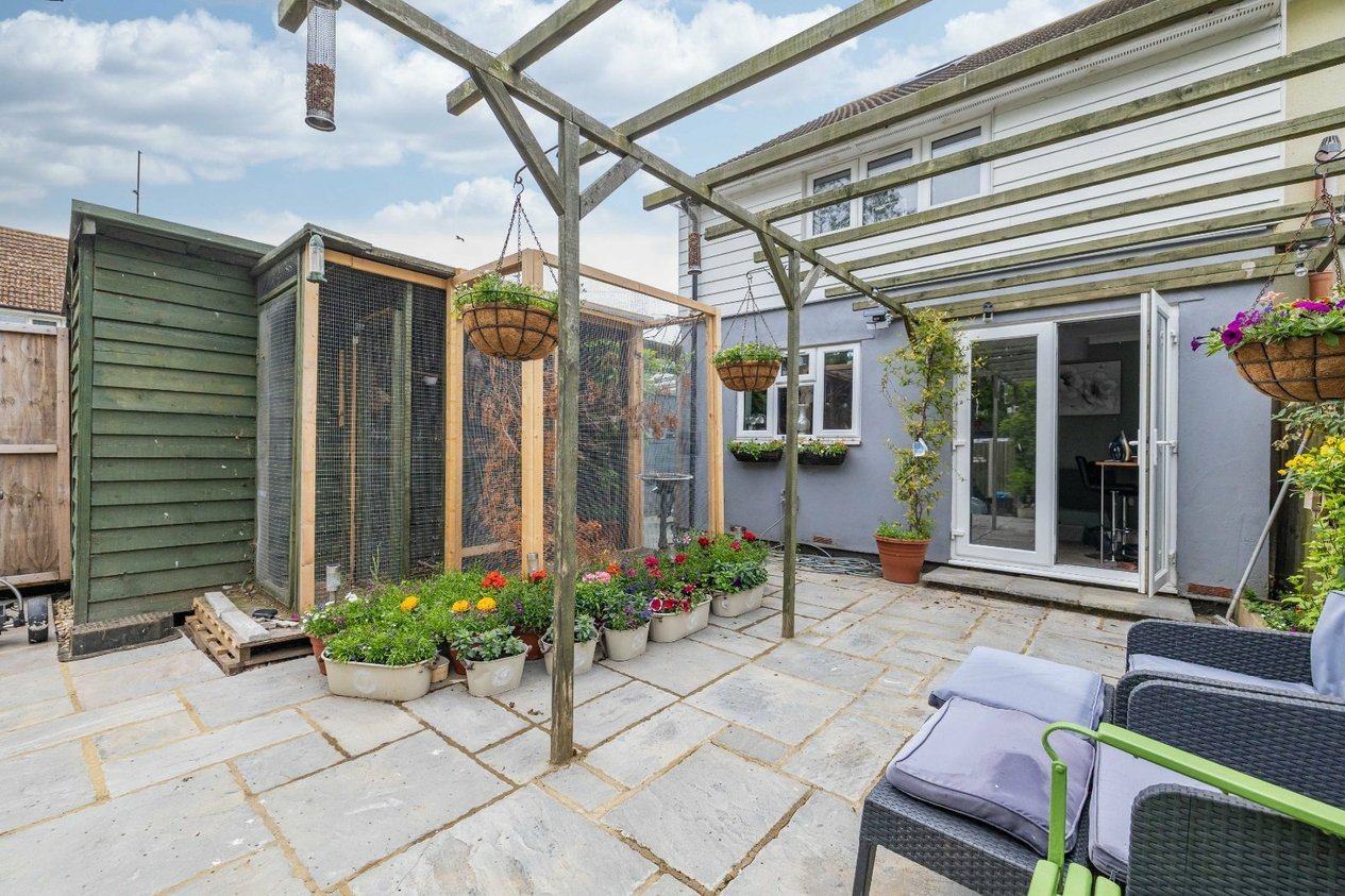 Properties For Sale in Clynton Way Ashford