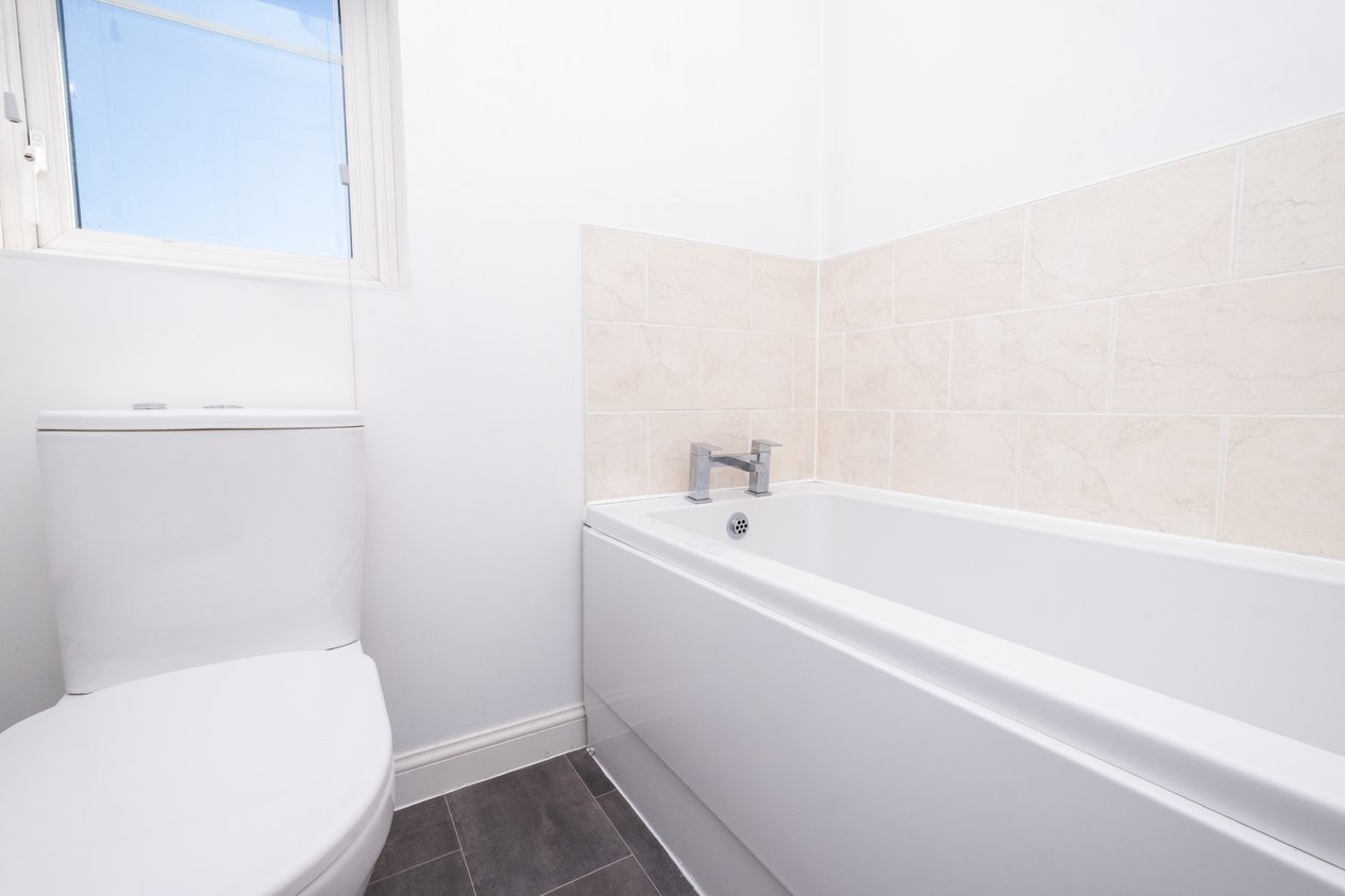 Properties Under Offer in Coalfield Grove Aylesham