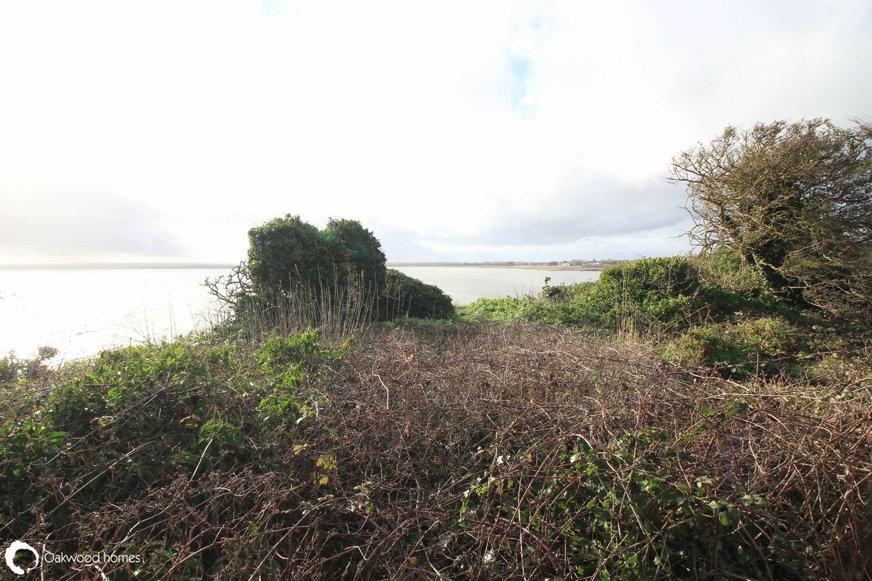 Properties For Sale in Coastguard Cottages Pegwell Road